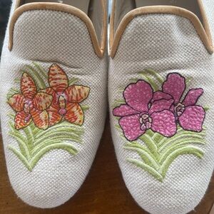 Stubbs & Wootton Cream Loafers with Floral Embroidery